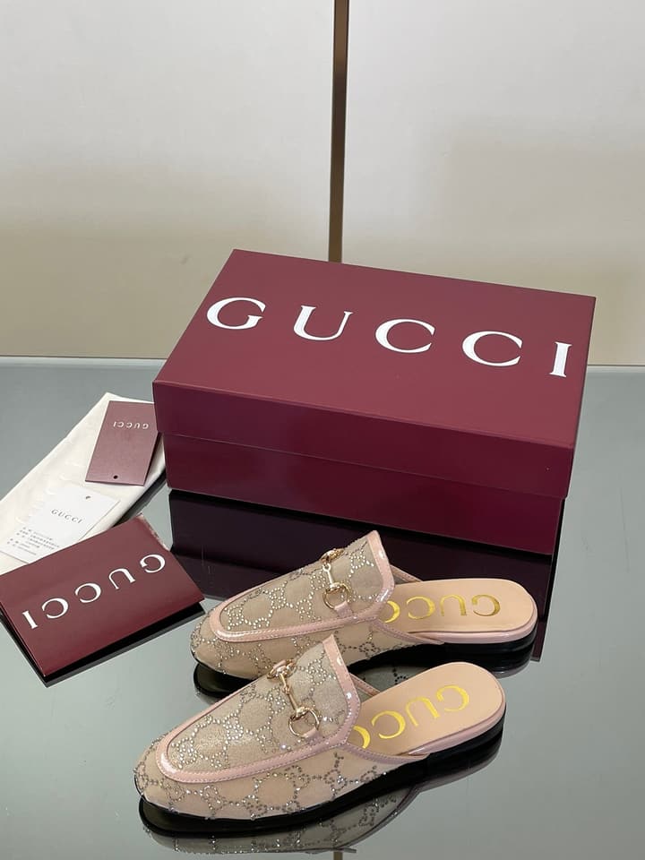 Gucci Crystal GG Patent Loafer Mules – 2025FW in Beige Crystal Gg