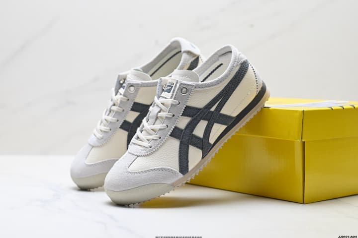 Onitsuka Tiger NIPPON MADE MEXICO 66 DELUXE Sneakers in Cream With Dark Grey Stripes