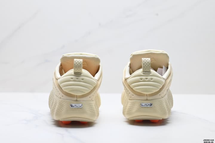 Nike Mind 002 Technology Training Shoes in Black