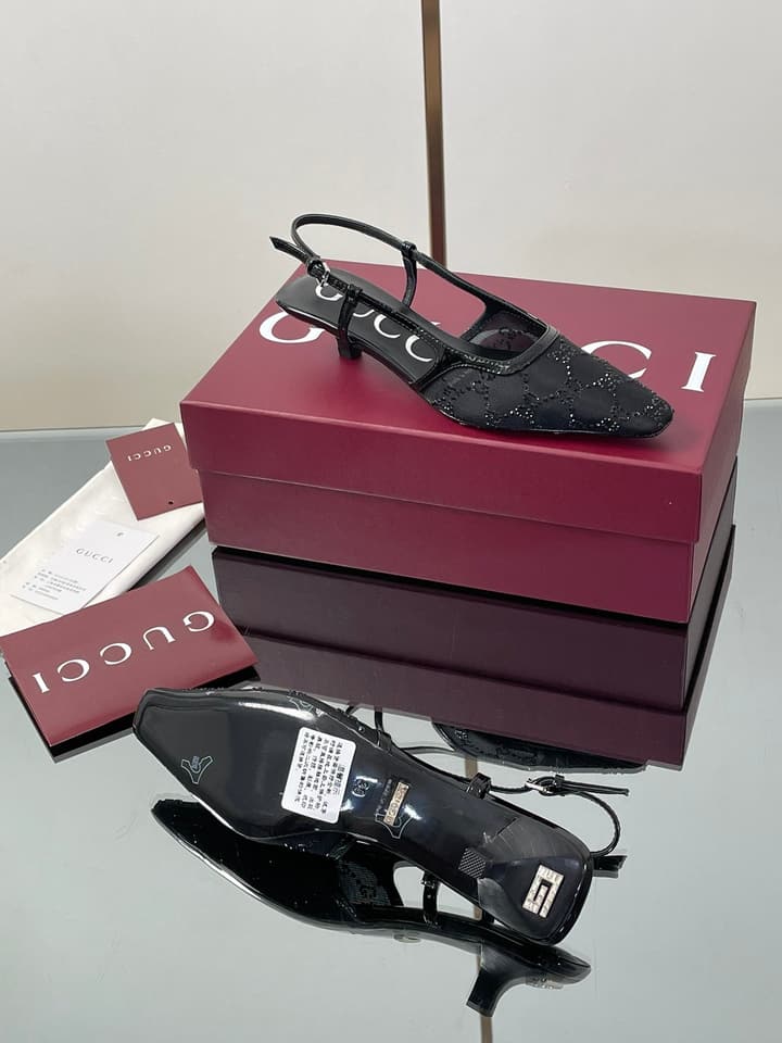 Gucci Cosmogonie GG Crystal Slingback Sandals – 2025 Early Autumn Collection in Black Crystal Gg