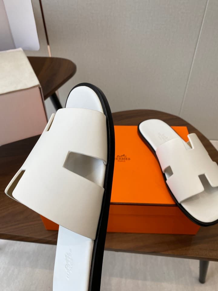 Hermès Izmir Series Men's H-Slide Sandals in Classic Black