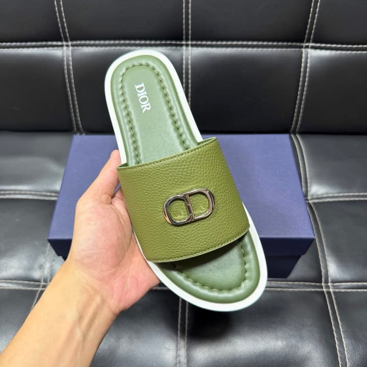 Dior Men's Pebbled Leather and Suede Slides – Spring/Summer Collection 2025 in Black Pebbled Leather Cross Strap
