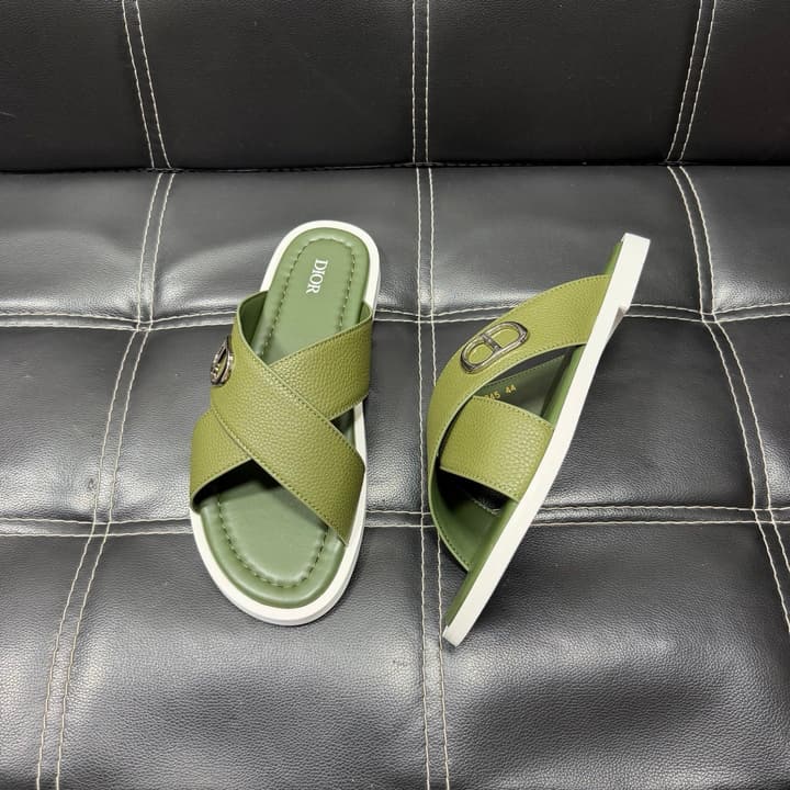 Dior Men's Pebbled Leather and Suede Slides – Spring/Summer Collection 2025 in Black Pebbled Leather Cross Strap