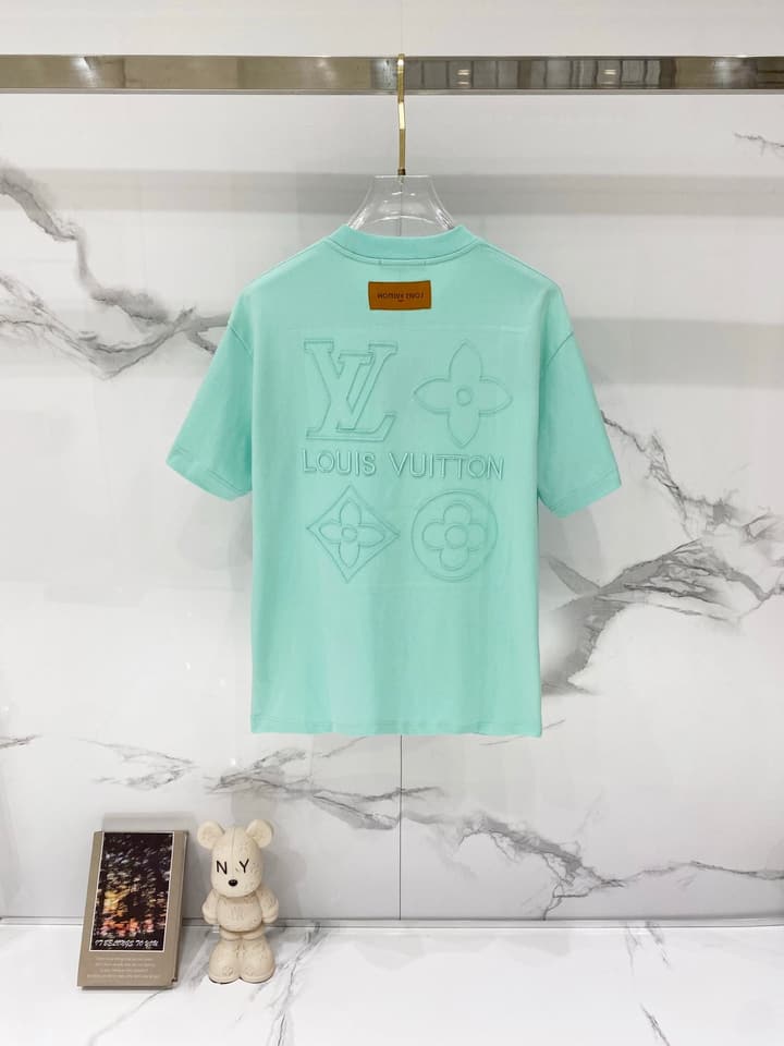 Louis Vuitton Clover Logo Embroidered Cotton T-Shirt in Black