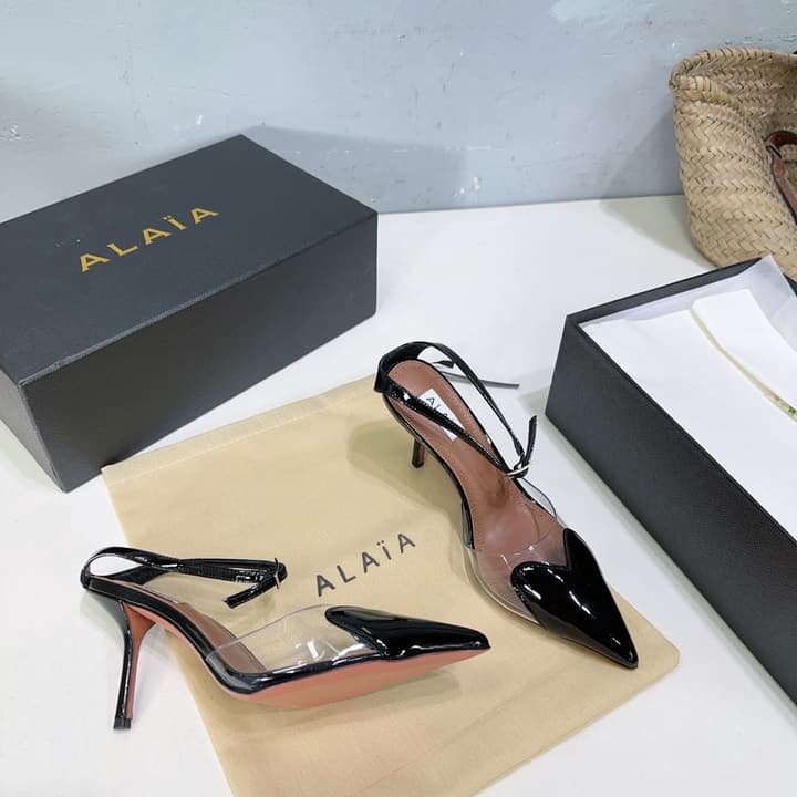 Alaïa Heart PVC Pointed Toe Slingback Mules – Spring/Summer Collection – 25SS in Black Patent Toe