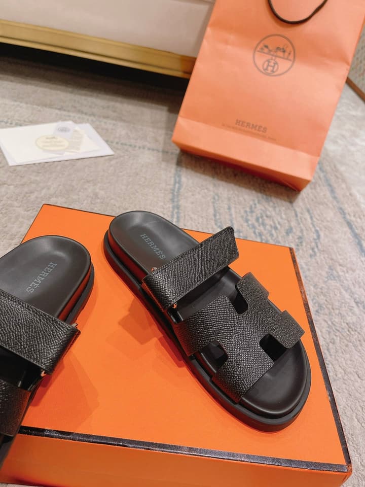 Hermès Chypre Suede Unisex Slides in Black With Dark Blue Strap