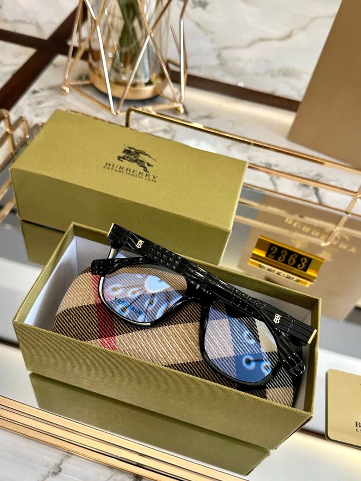 Burberry Polarized Sunglasses