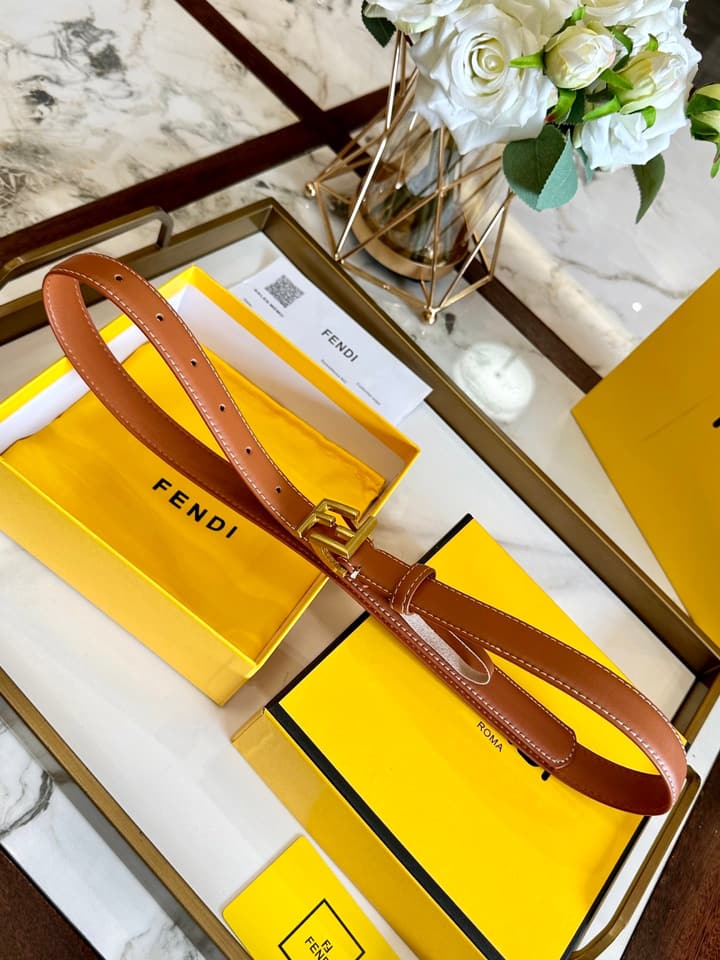 Fendi Tan Leather Belt with Gold Buckle in Tan Leather With Gold Buckle