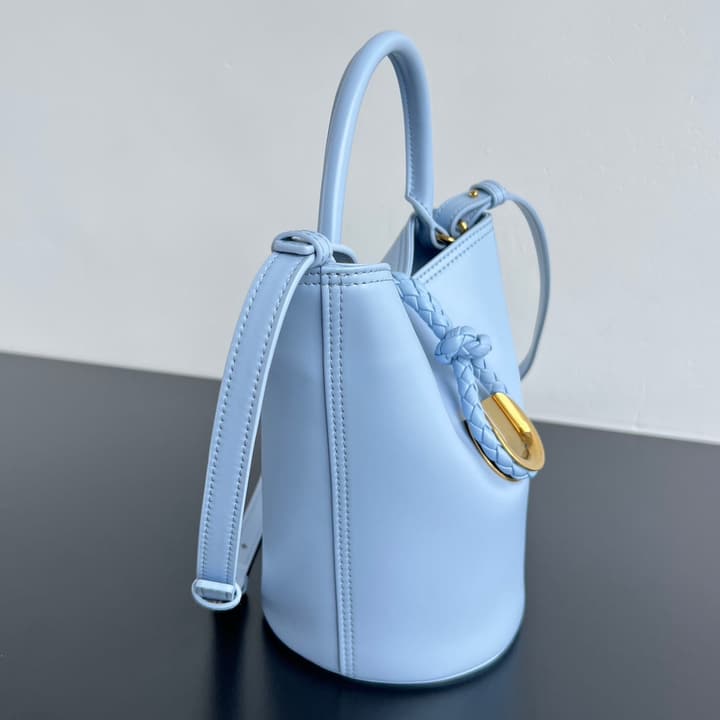 Bottega Veneta Liberta Bucket Bag – 25SS in Black