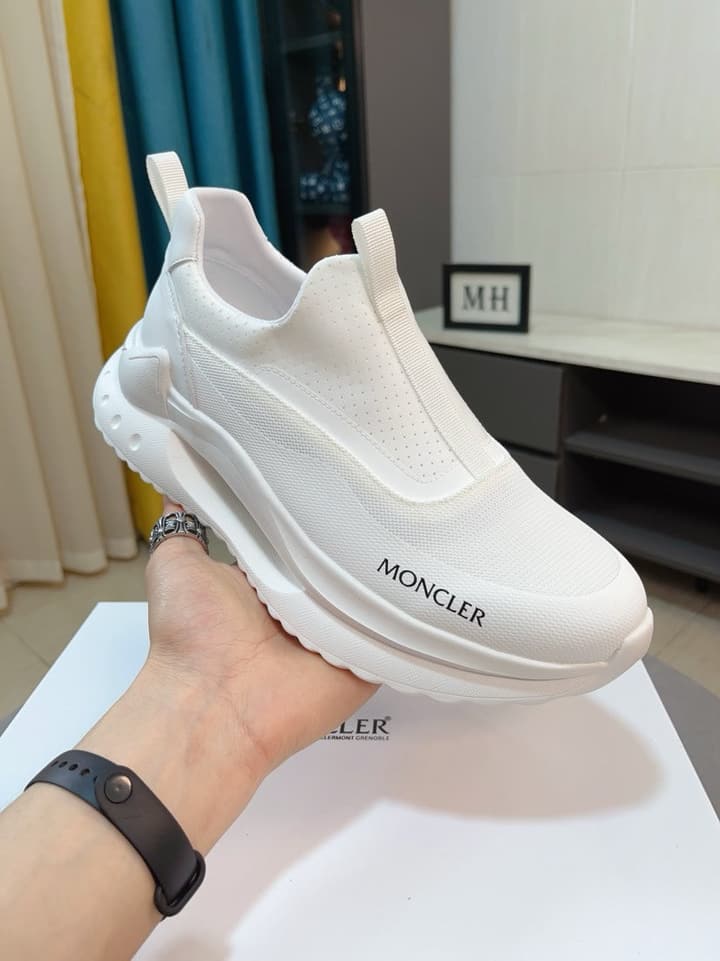Moncler Calfskin Lace-Up Casual Sneakers in Black & White