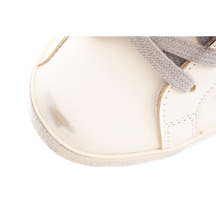Golden Goose Super Star Sneakers – 2023 Collection in Bright Metallic Outline Star