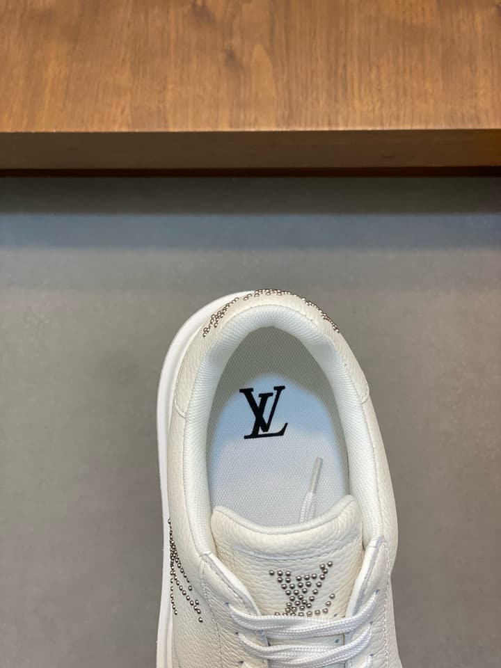 Louis Vuitton Calfskin Breathable Loafers in Black