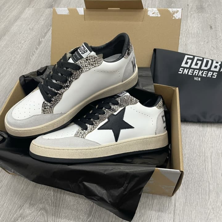 Golden Goose Ball Star Sneakers – 2023 Spring Collection in White Black Star Metallic Heel