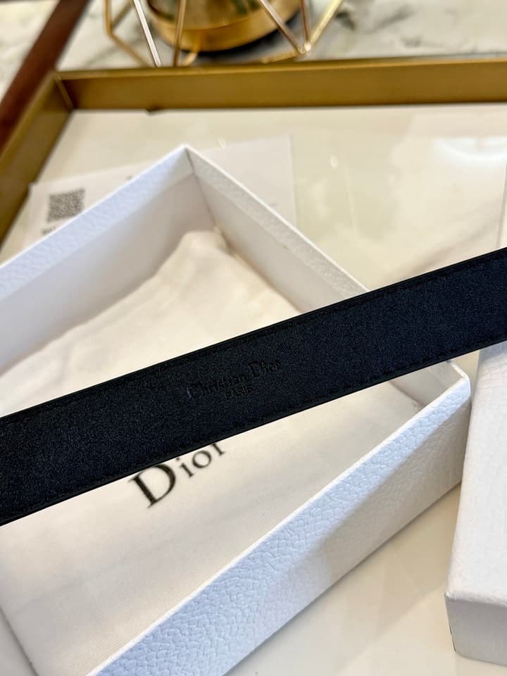 Dior Classic Leather Belt – 3.0cm in Black Leather With Gold Buckle