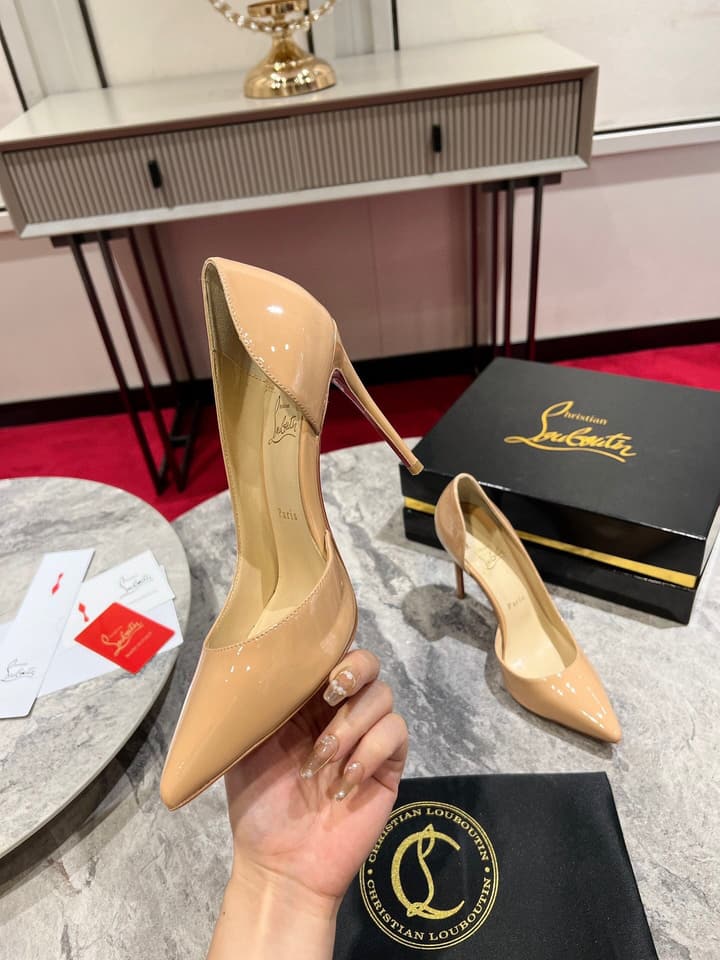 Christian Louboutin Classic Kate Side Cut-Out Pumps in Black Patent