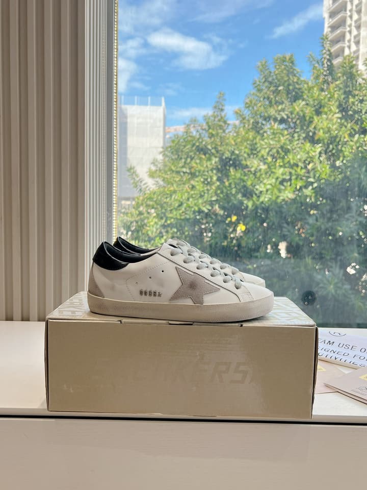 Golden Goose SPACE Series Distressed Sneakers – 2025 Collection in Leopard Print Velcro