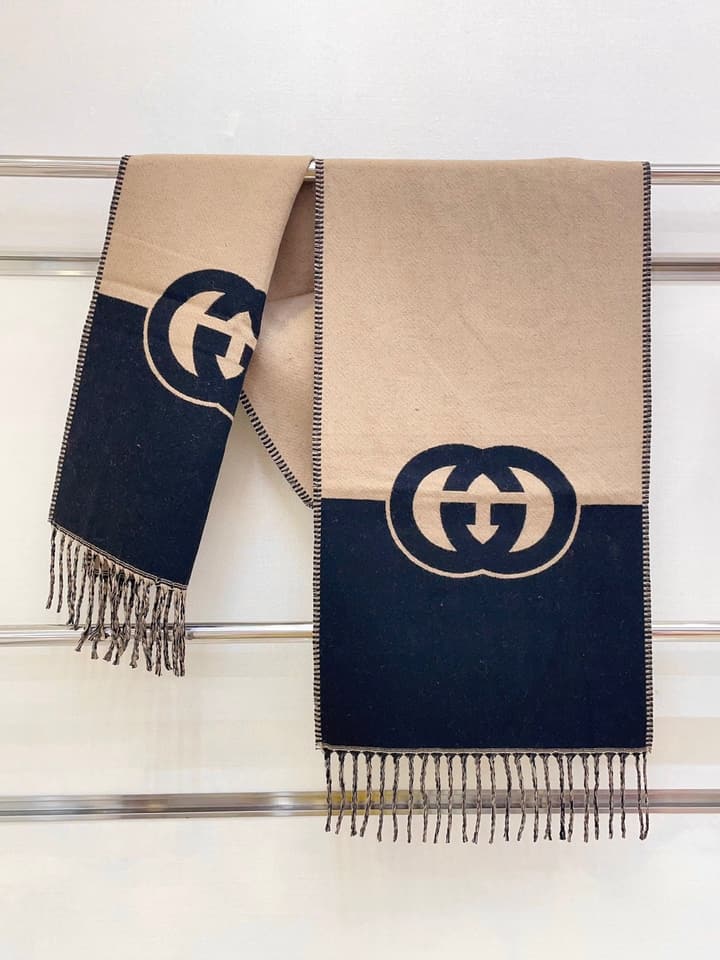 Gucci Jacquard Double-Sided Scarf – Autumn/Winter Collection