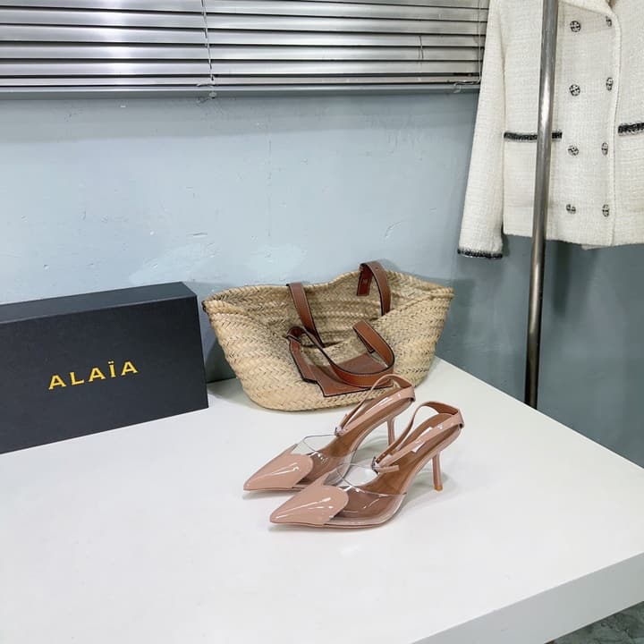 Alaïa Heart PVC Pointed Toe Slingback Mules – Spring/Summer Collection – 25SS in Black Patent Toe