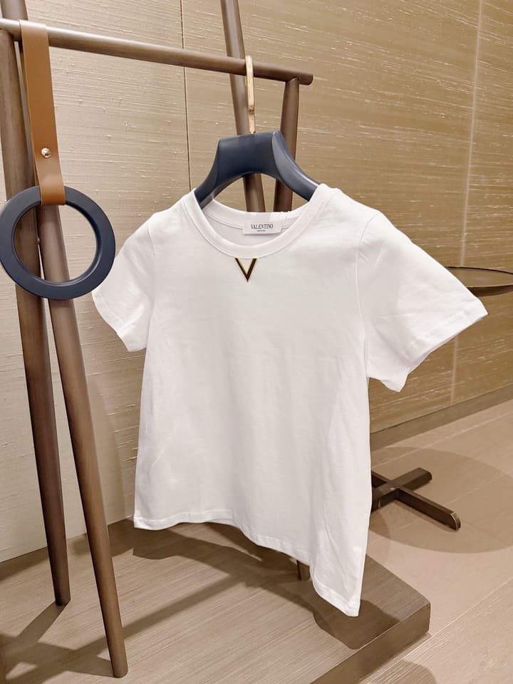 Valentino Hand-Stitched V-Logo Crewneck T-Shirt in Black