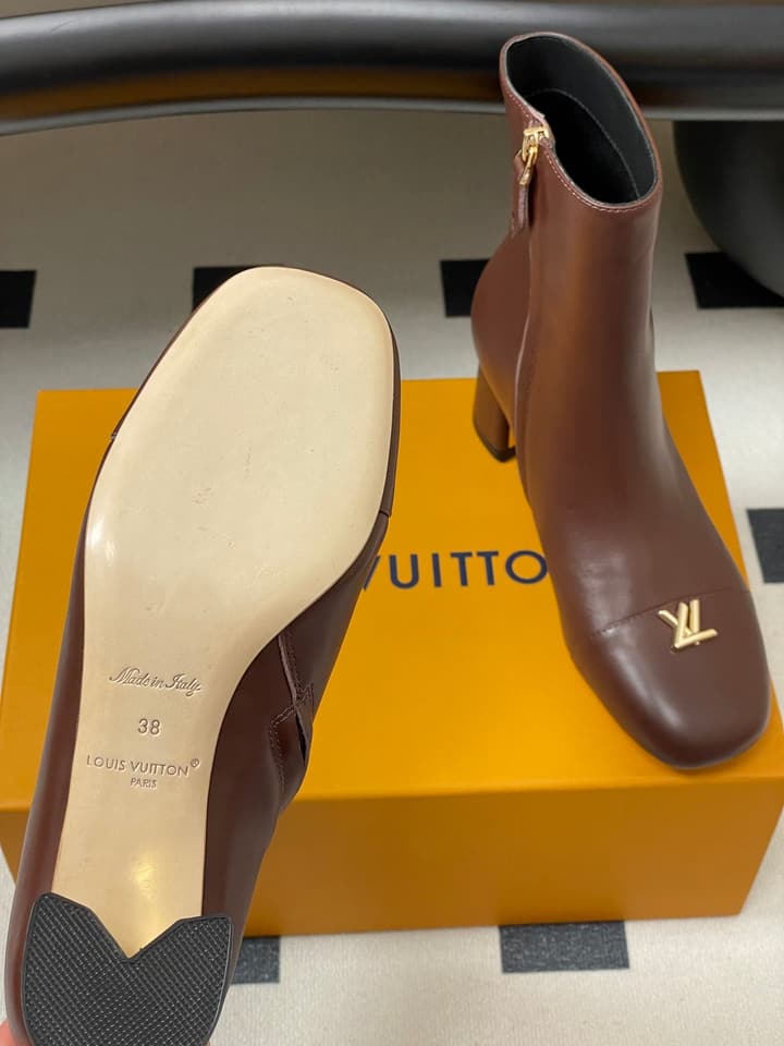 Louis Vuitton LV Swing Metal Heel Ankle Boots – 25SS Autumn/Winter Collection in Black