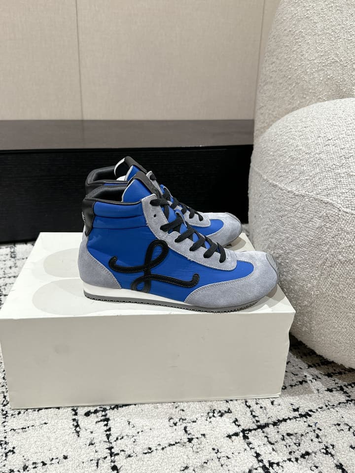 Loewe Flow Runner 2.0 Runway Sneakers – 25SS in All White With Gum Sole