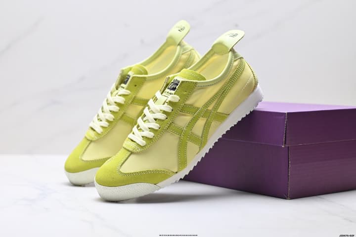 Onitsuka Tiger Mexico 66 Deluxe Nippon Made Sneakers in Beige With Taupe Stripes