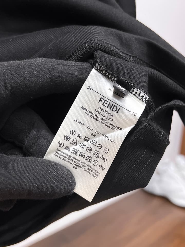 Fendi Classic Logo T-Shirt – Spring/Summer Collection – 2025 in Black