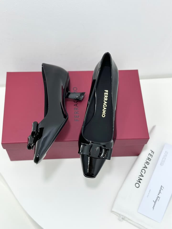 Ferragamo Vara Patent Leather Square Toe Pumps in Black Patent Leather (1cm Heel)