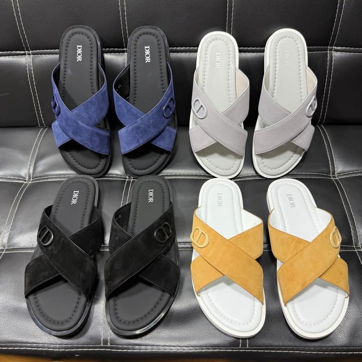Dior Men's Pebbled Leather and Suede Slides – Spring/Summer Collection 2025 in Black Pebbled Leather Cross Strap