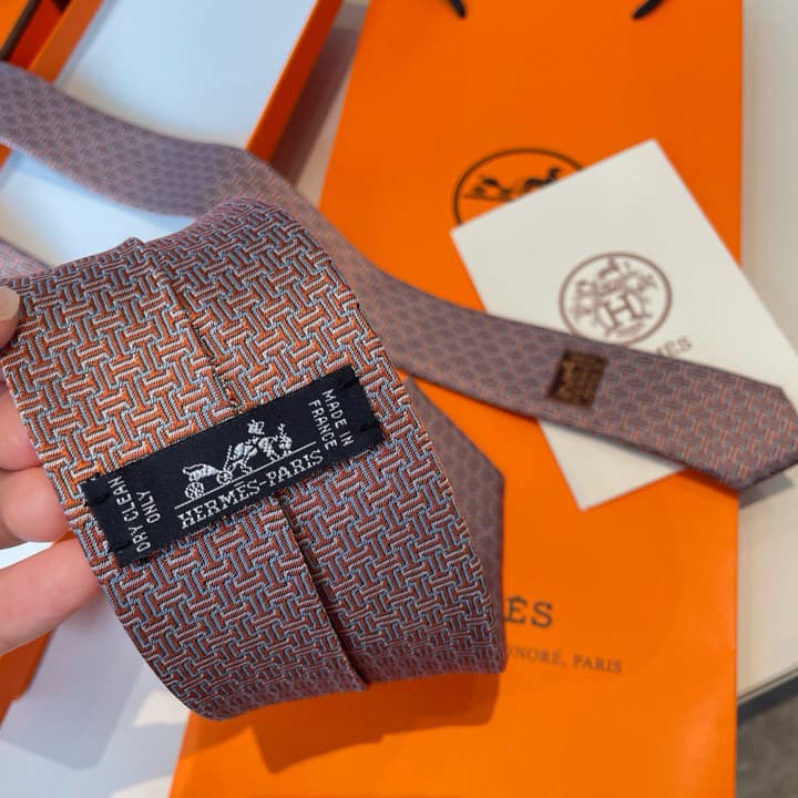 Hermès Philippe Mouquet Men's Tie in Cool Grey Patterned