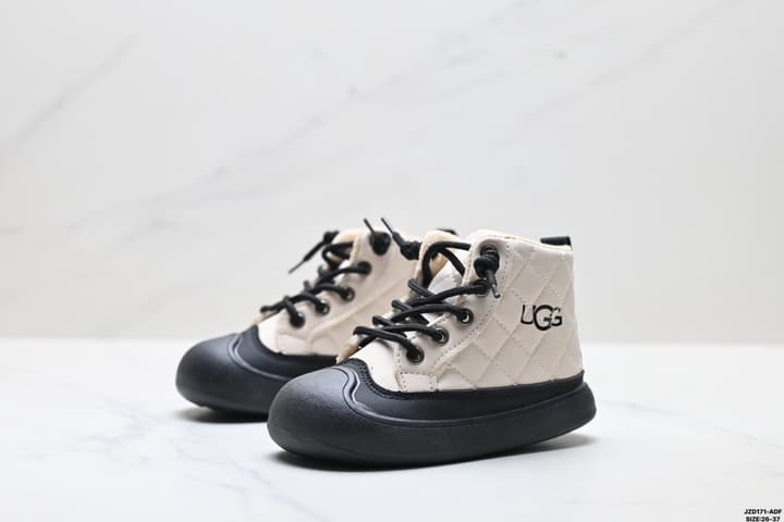 UGG Diamond Quilted Low Ankle Boots – Kids Collection in Cream And Black