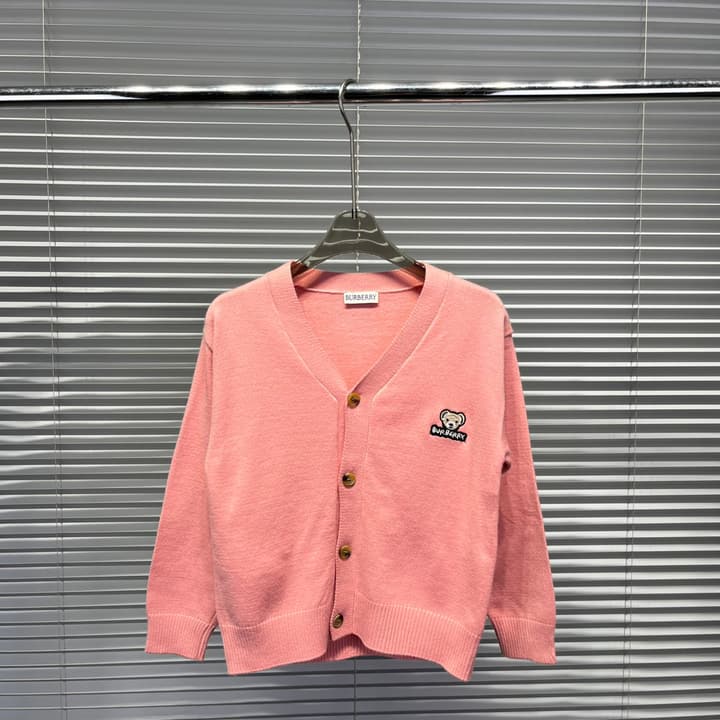 Burberry BU Bear Pattern Knit Cardigan – Kids Collection in Bright Red