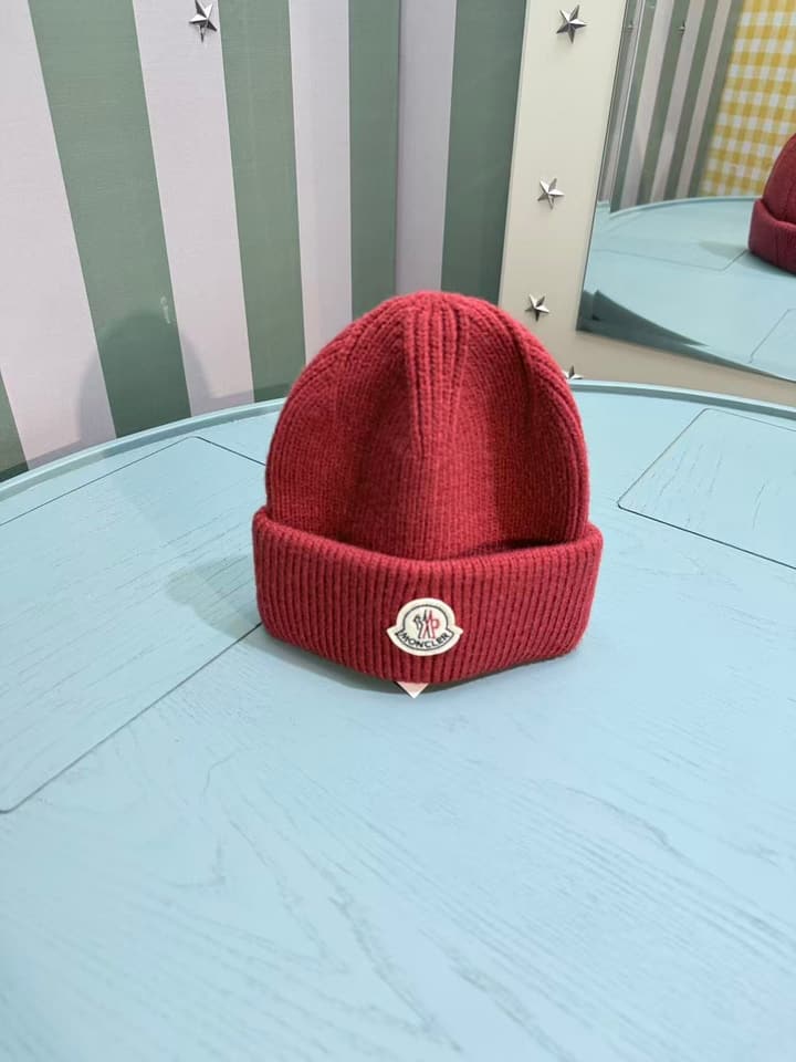 Moncler Classic Jacquard Knit Beanie – Kids Collection – 25FW in Classic Black Beanie