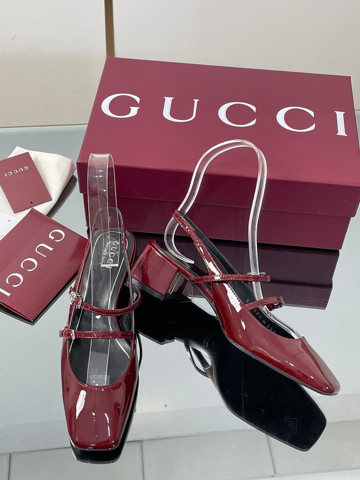 Gucci Crystal Double G Slingback Pumps – 2025 Fall Collection in Burgundy Red