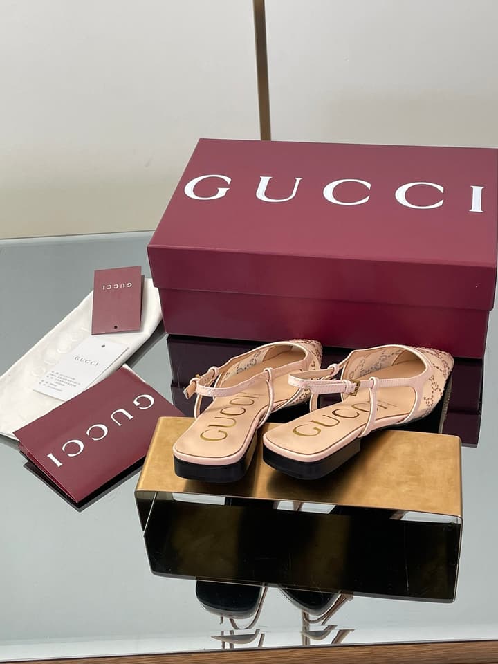 Gucci Cosmogonie GG Crystal Slingback Sandals – 2025 Early Autumn Collection in Black Crystal Gg