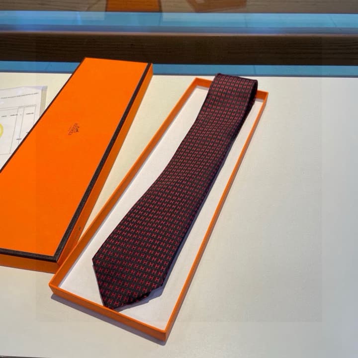 Hermès Men's H-Letter Silk Tie – New Collection in Burgundy