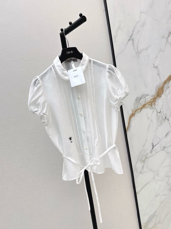 Dior Lace-Spliced Doll Collar Blouse – Spring/Summer Collection – 26SS in White