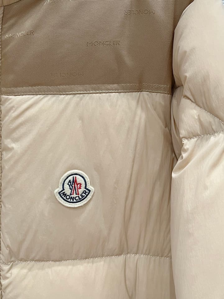 Moncler Designer Puffer Jacket – 2025 Collection in Black Puffer Jacket