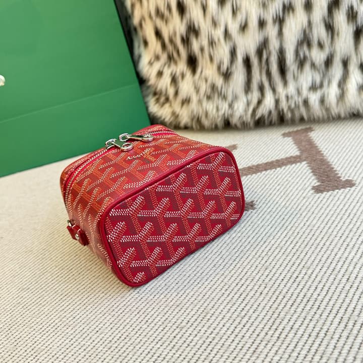 Goyard Muse Vanity Ultra Mini Cosmetic Bag in Blue