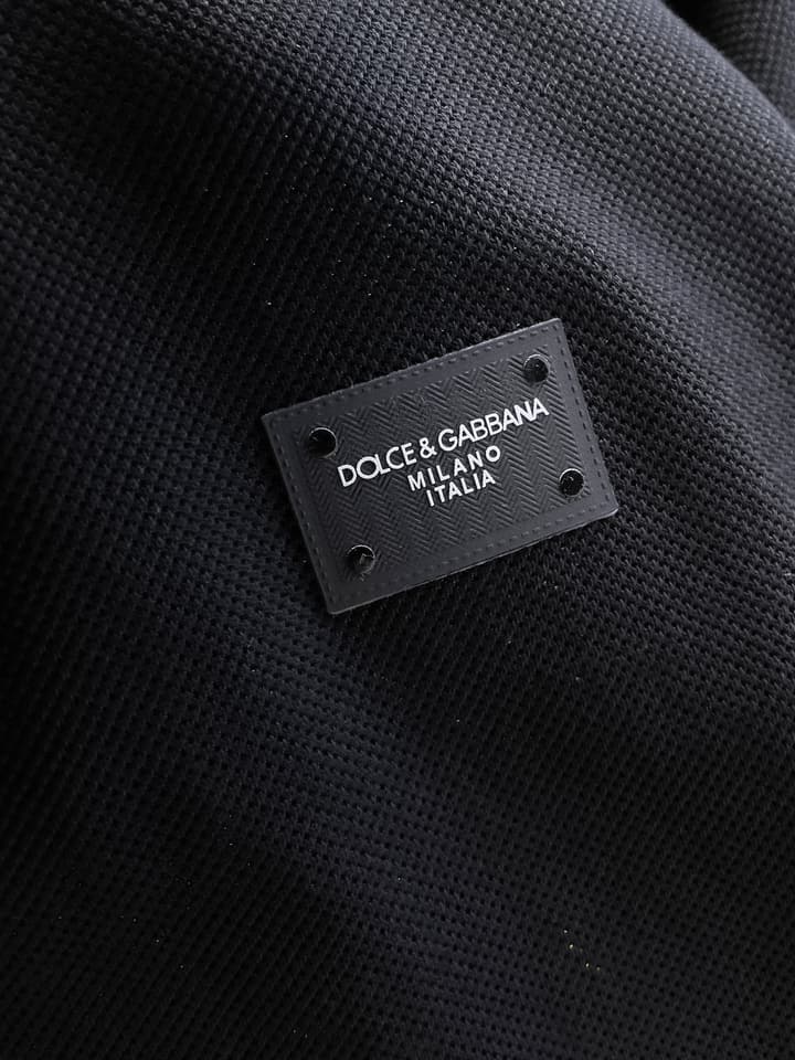 Dolce & Gabbana Minimalist Piqué Polo Shirt – Spring/Summer Collection – 2026 in Black Patch Logo