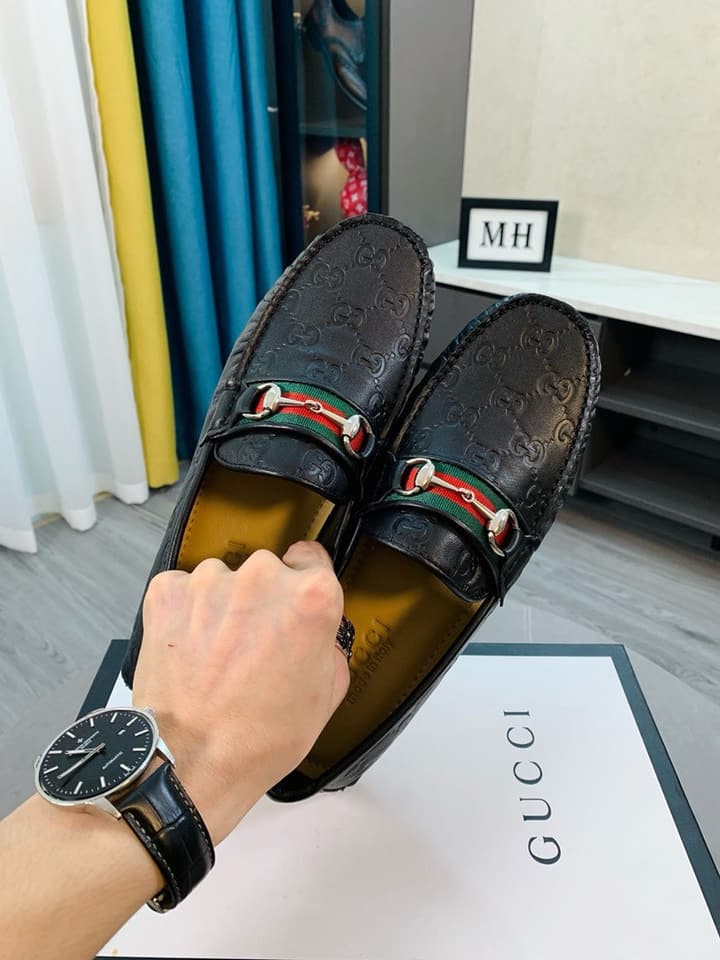 Gucci Men's Embossed Leather Driving Shoes in Brown Leather Loafer