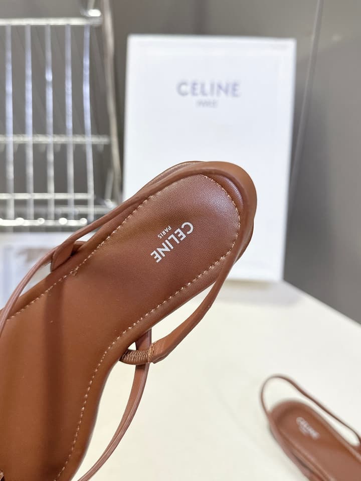 Celine Triomphe Metal Buckle Thong Sandals – Spring/Summer Collection – 2026SS in Black