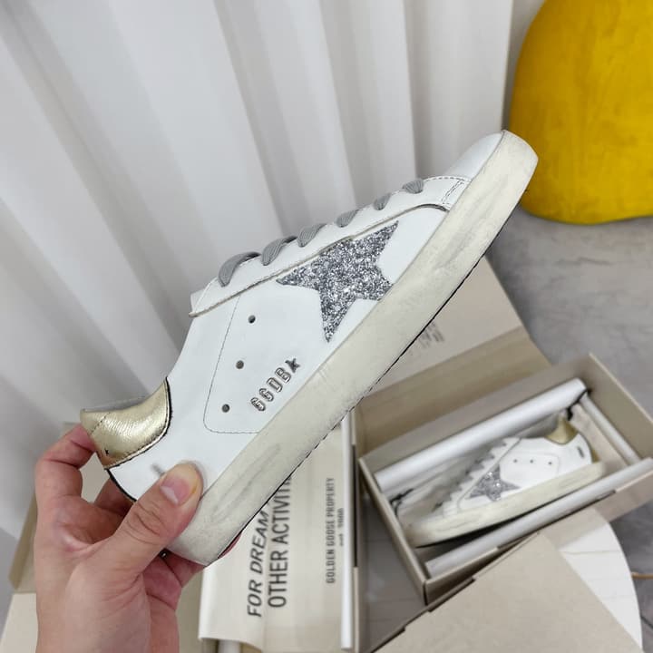 Golden Goose Superstar Graffiti Sneakers – SS22 in Black Star Rose Gold Toe
