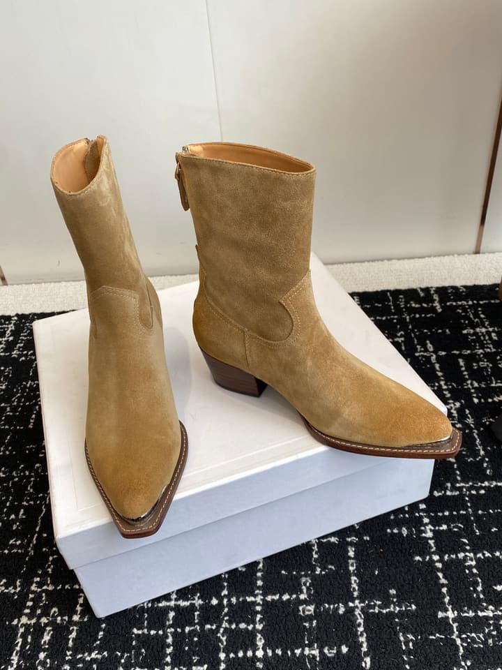 Celine Retro Chunky Chelsea Ankle Boots – 25SS in Classic Brown Suede
