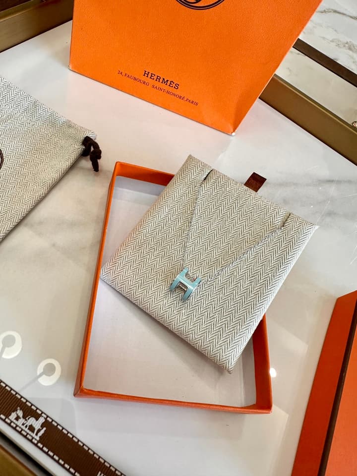 Hermès H-Letter Oval Enamel Necklace in Gold