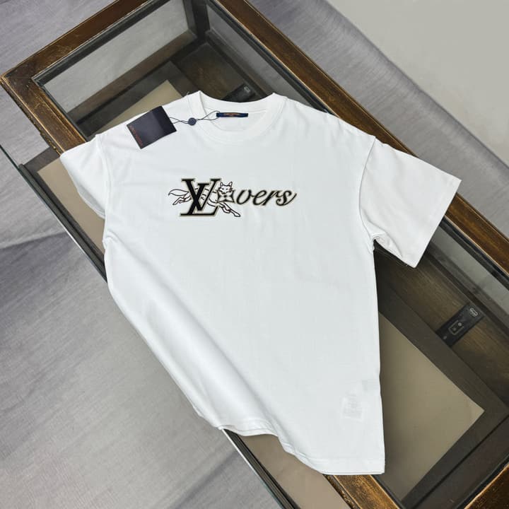 Louis Vuitton Embroidered Logo Oversized T-Shirt – Summer Collection – 26SS in Apricot Colorful LV Lovers