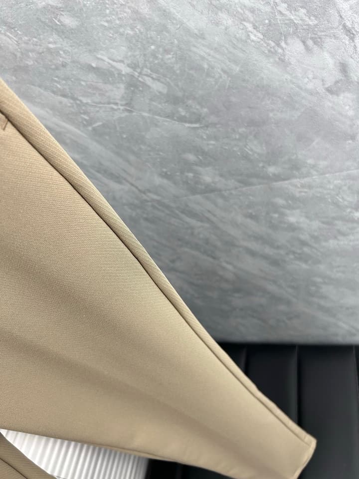 Burberry Tailored Casual Trousers – 2025SS in Camel Brown