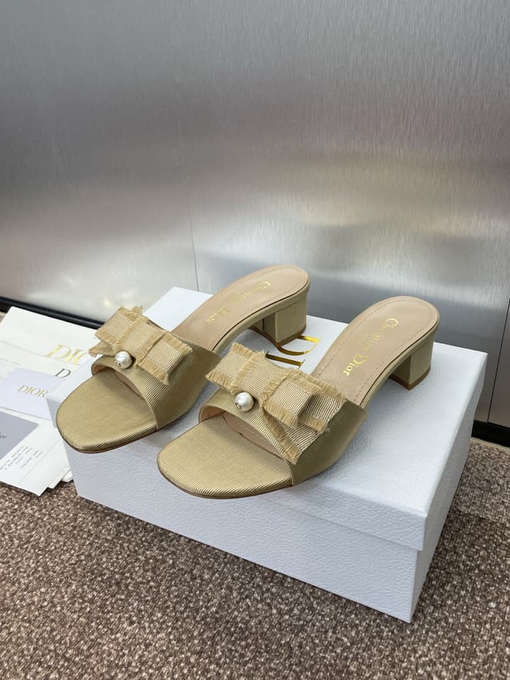 Dior J'Adior Adiorble Tassel Peep-Toe Heeled Sandals – 2025 Spring/Summer Collection in Beige Woven