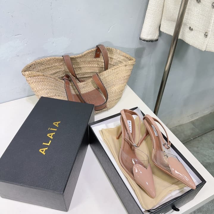 Alaïa Heart PVC Pointed Toe Slingback Mules – Spring/Summer Collection – 25SS in Black Patent Toe