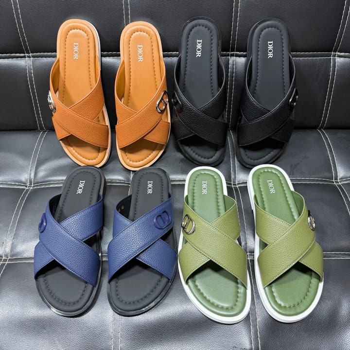 Dior Men's Pebbled Leather and Suede Slides – Spring/Summer Collection 2025 in Black Pebbled Leather Cross Strap